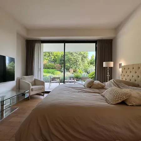 The Palm - Vue - Hauteurs De Cannes Hotel Le Cannet